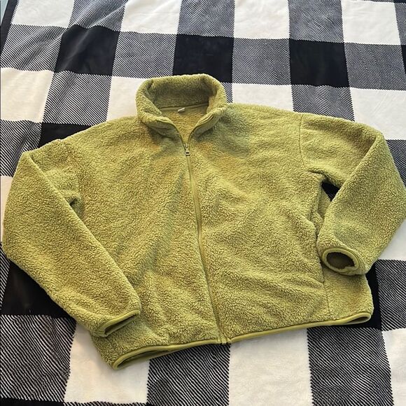 Nice Olive Green Fleece Jacket - Picture 1 of 3